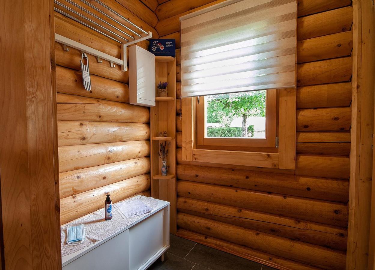 Country Lodge Vukovic Rakovica Eksteriør bilde
